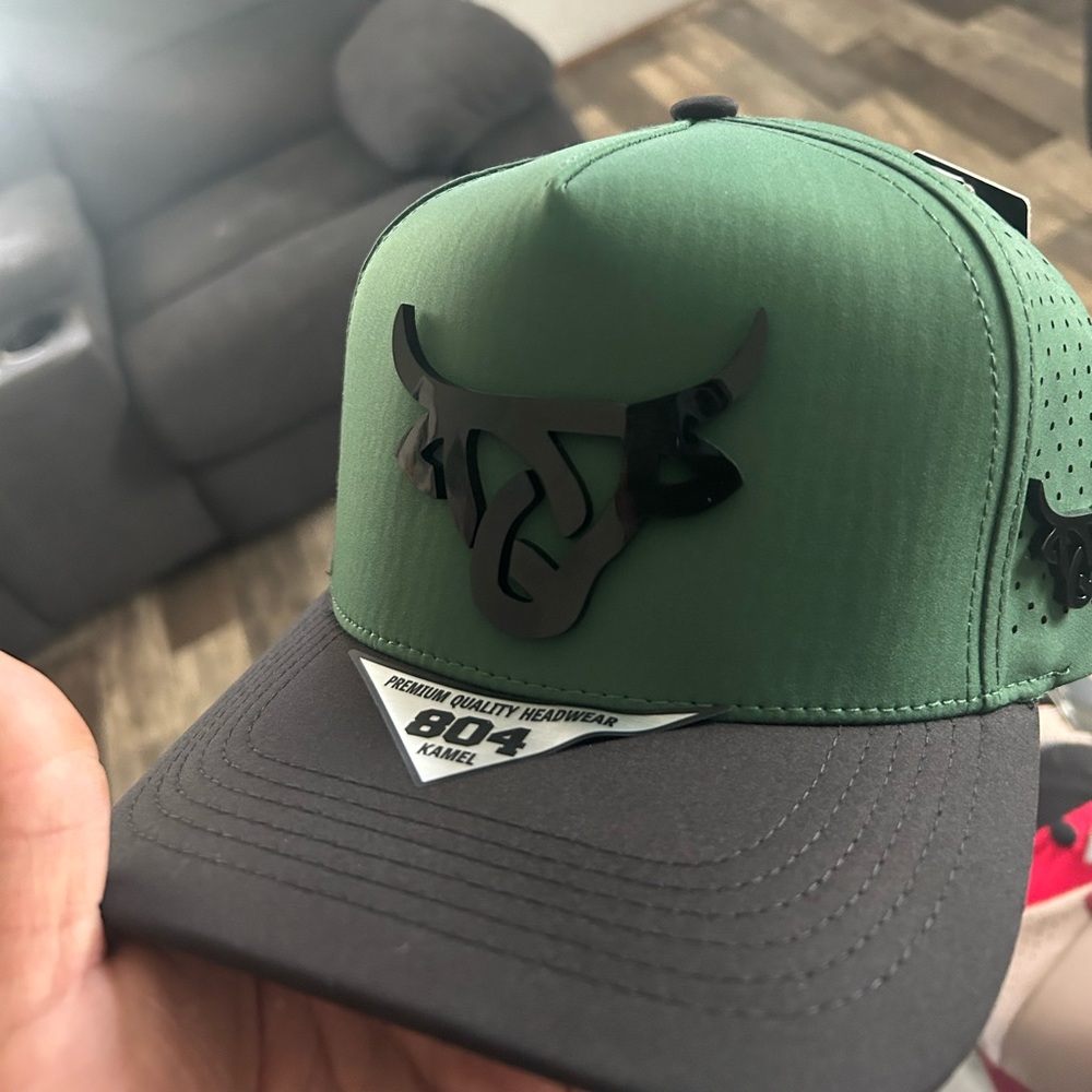 Green and Black Cap 🤩🤩🤩🥳